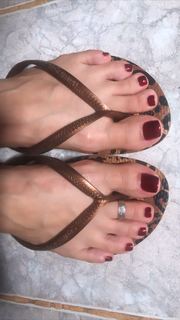 Alaine Crissiê feet photo thumbnail