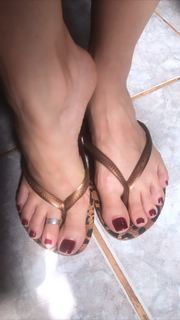 Alaine Crissiê feet photo thumbnail