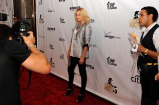 Charlize Theron feet photo thumbnail