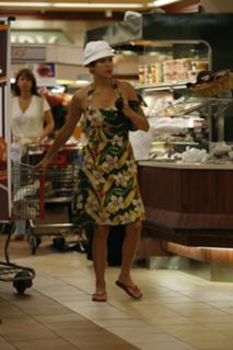 Kate Walsh feet photo thumbnail