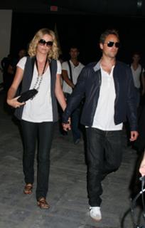 Charlize Theron feet photo thumbnail