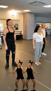 Cleo feet photo thumbnail