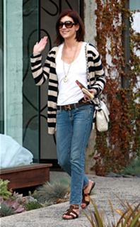 Kate Walsh feet photo thumbnail