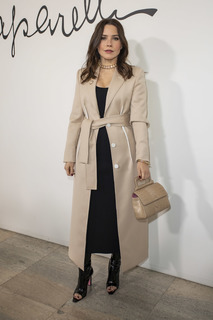 Sophia Bush feet photo thumbnail