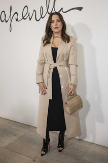 Sophia Bush feet photo thumbnail
