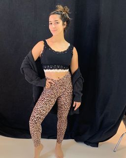 Aly Raisman feet photo thumbnail