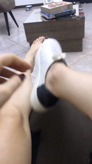Alaine Crissiê feet photo thumbnail