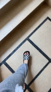 Cleo feet photo thumbnail