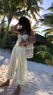 Natalia Siwiec feet photo thumbnail