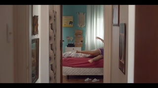 Larissa Manoela feet photo thumbnail