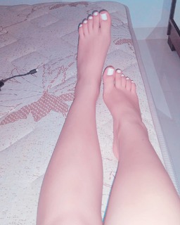 Isa Pes feet photo thumbnail