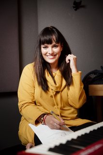 Ewa Farna feet photo thumbnail