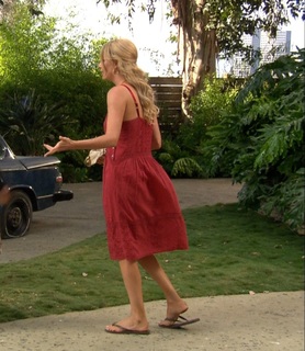Charlize Theron feet photo thumbnail
