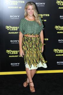 Busy Philipps feet photo thumbnail