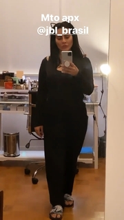 Cleo feet photo thumbnail