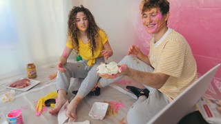 Sofie Dossi feet photo thumbnail