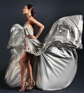Malaika Arora feet photo thumbnail
