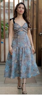 Tamannaah Bhatia feet photo thumbnail