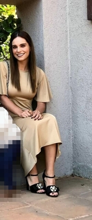 Tania Rincón feet photo thumbnail