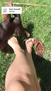 Alaine Crissiê feet photo thumbnail