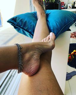 Karin Klemp feet photo thumbnail