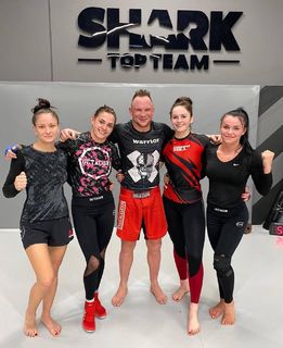 Karolina Kowalkiewicz feet photo thumbnail