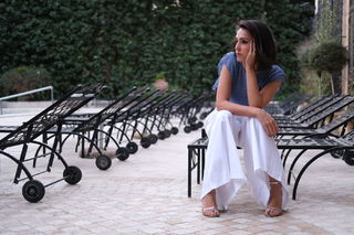 Caterina Balivo feet photo thumbnail