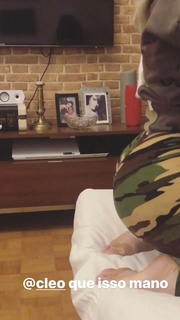 Cleo feet photo thumbnail