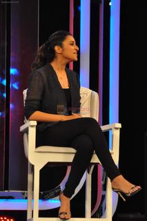 Parineeti Chopra feet photo thumbnail