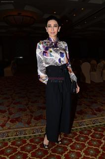 Karisma Kapoor feet photo thumbnail