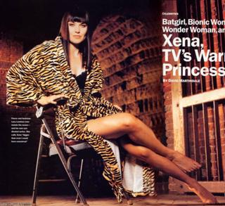 Lucy Lawless feet photo thumbnail