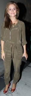 Maria Menounos feet photo thumbnail