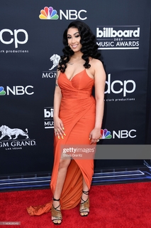 Queen Naija feet photo thumbnail