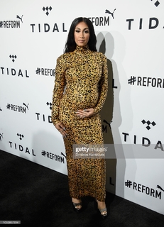 Queen Naija feet photo thumbnail