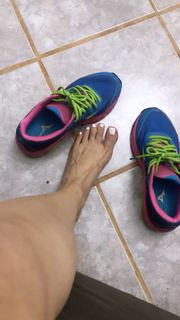 Alaine Crissiê feet photo thumbnail