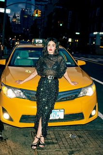 Lucy Hale feet photo thumbnail