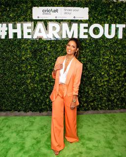 Rocsi Diaz feet photo thumbnail
