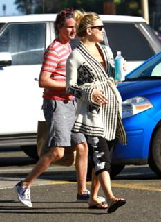 Kate Hudson feet photo thumbnail