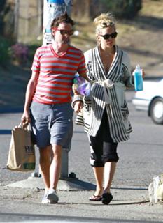 Kate Hudson feet photo thumbnail