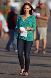 Jessica Lowndes feet photo thumbnail