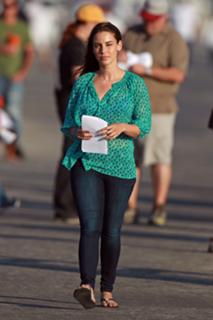 Jessica Lowndes feet photo thumbnail