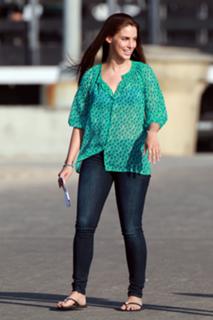 Jessica Lowndes feet photo thumbnail