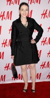 Michelle Trachtenberg feet photo thumbnail