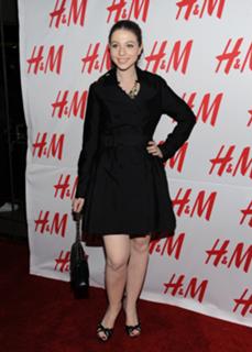 Michelle Trachtenberg feet photo thumbnail