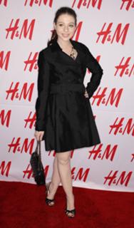 Michelle Trachtenberg feet photo thumbnail