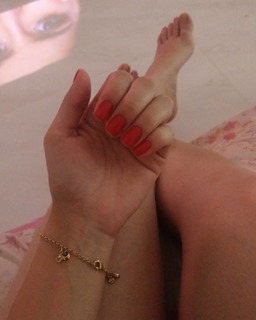 Isa Pes feet photo thumbnail