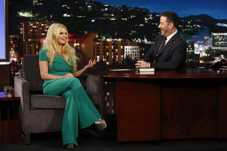 Jessica Simpson feet photo thumbnail
