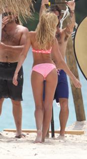 Candice Swanepoel feet photo thumbnail