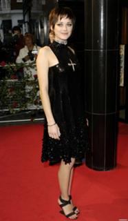 Marion Cotillard feet photo thumbnail