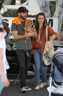Lily Collins feet photo thumbnail